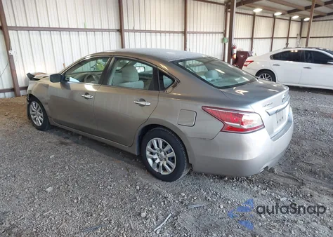 2013 Nissan Altima 2.5 S z USA, uszkodzony, nr VIN 1N4AL3AP5DC176156